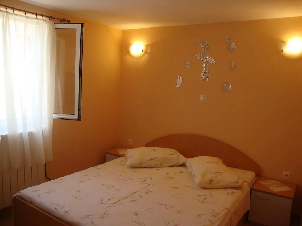 Apartments Hajo Kampor