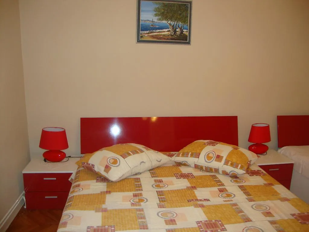 Apartments Hajo Kampor 0*,