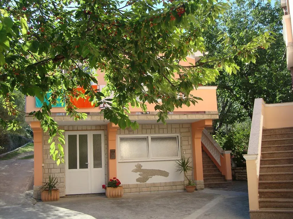 Apartments Hajo Kampor