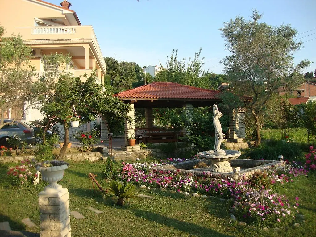 Apartments Hajo Kampor